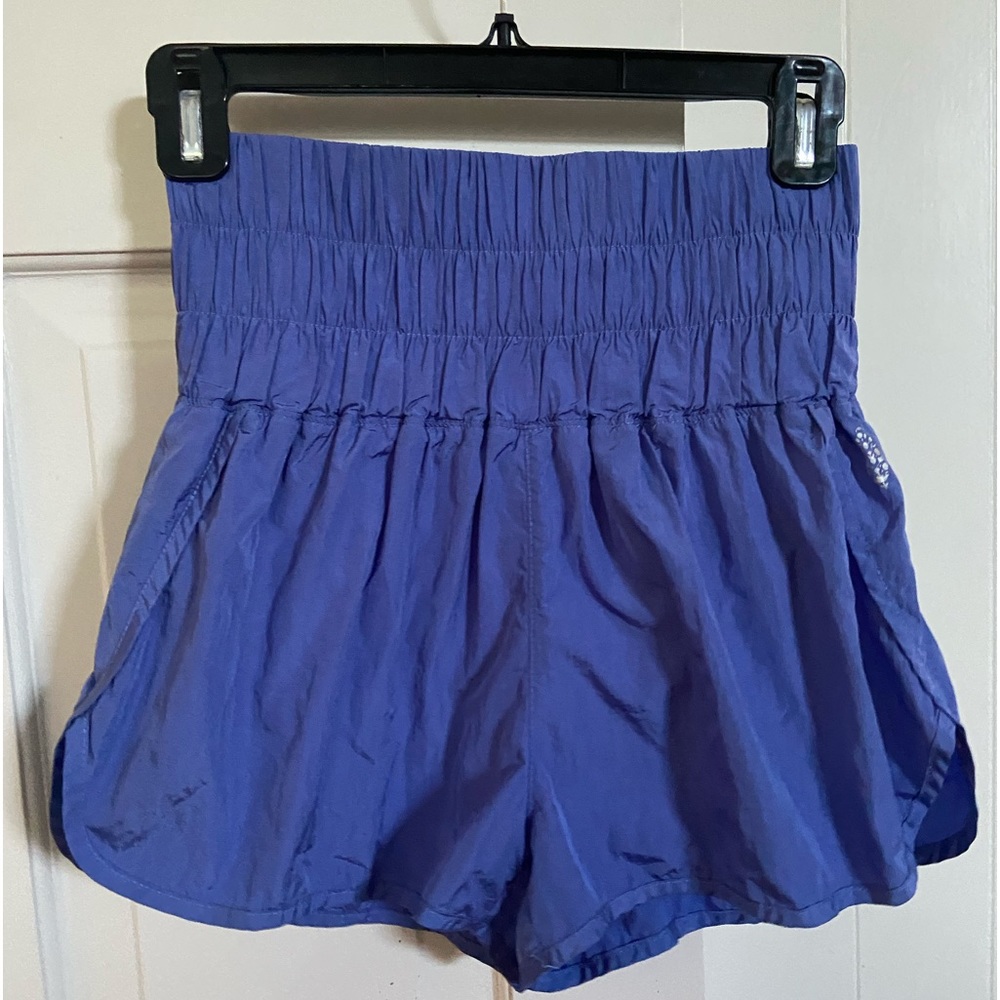 *worn once* Fp movement the way home shorts in size small